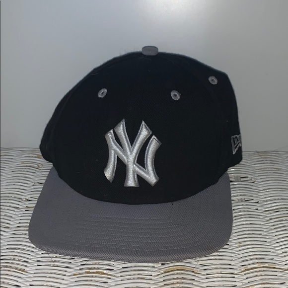 NY flat bill - Picture 1 of 3